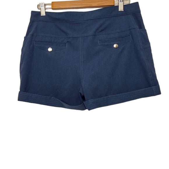 ZYIA Not Just A Trail Short - Picture 2 of 10